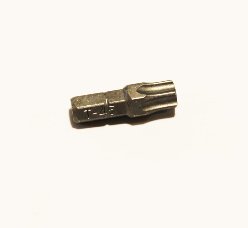 Fixing Tool